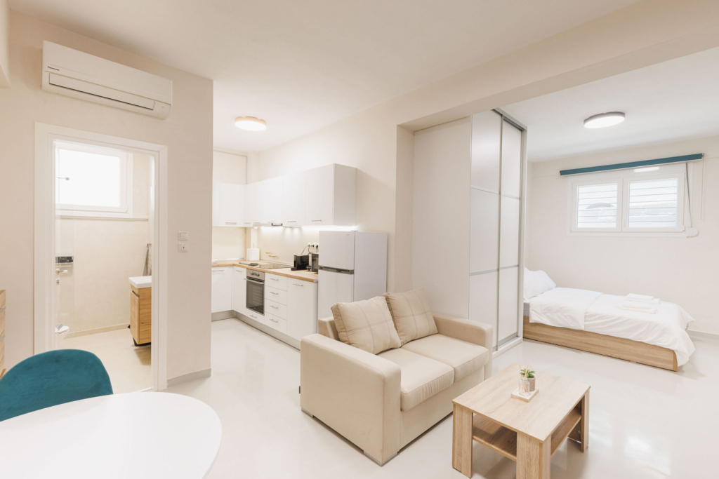 cheap hotels in greece