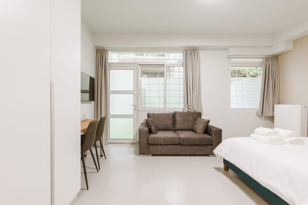 lodging in athens greece