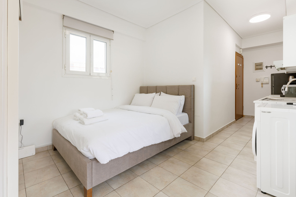 hotels in athens cheap