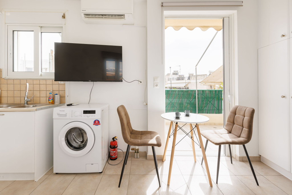 hotels in athens cheap